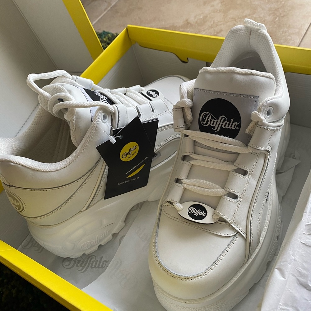 Buffalo London leather platforms